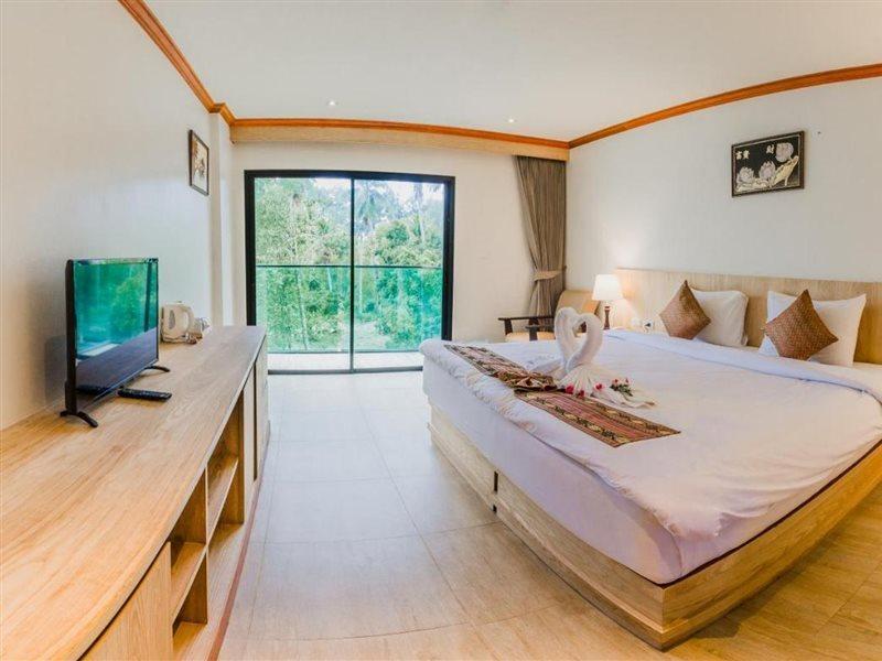 Airport Beach Hotel Phuket - Sha Extra Plus Nai Yang Beach Exterior foto