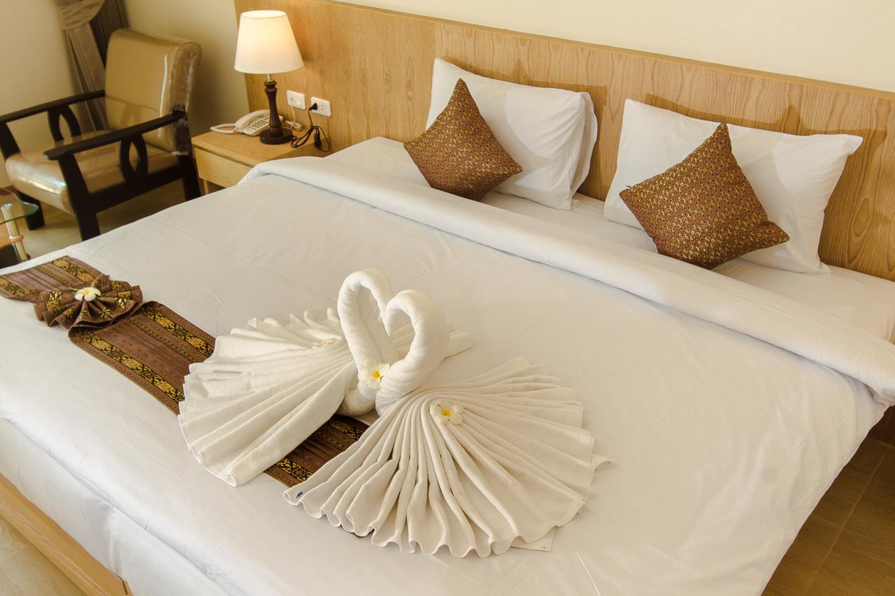 Airport Beach Hotel Phuket - Sha Extra Plus Nai Yang Beach Exterior foto